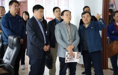 廣東省鶴山政企考察團(tuán)蒞臨我公司考察交流