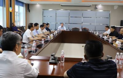 市委副書記、市長李兵蒞臨寶泰隆座談?wù){(diào)研
